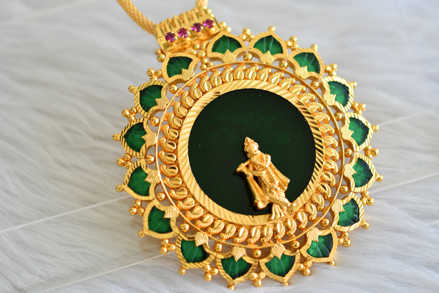 Gold tone pink-green palakka green Krishna Kerala style pendant with chain dj-43164