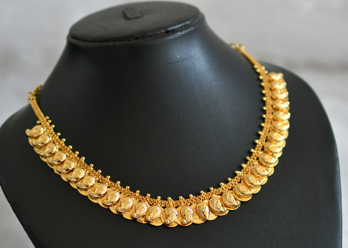 Gold tone mango-lakshmi coin reversible necklace dj-48106