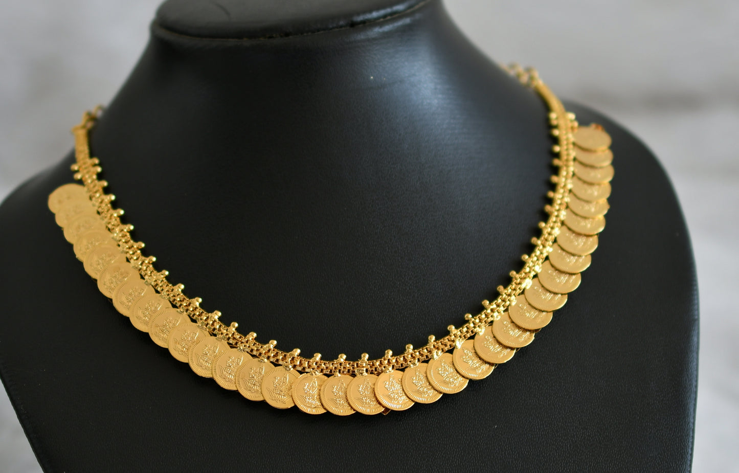 Gold tone mango-lakshmi coin reversible necklace dj-48106