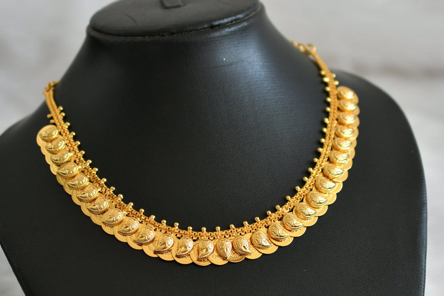 Gold tone mango-lakshmi coin reversible necklace dj-48107