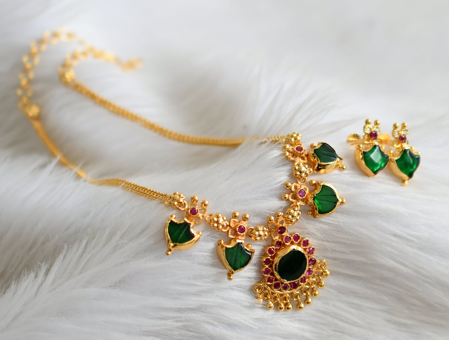 Gold tone pink-green kerala style palakka necklace set dj-44744