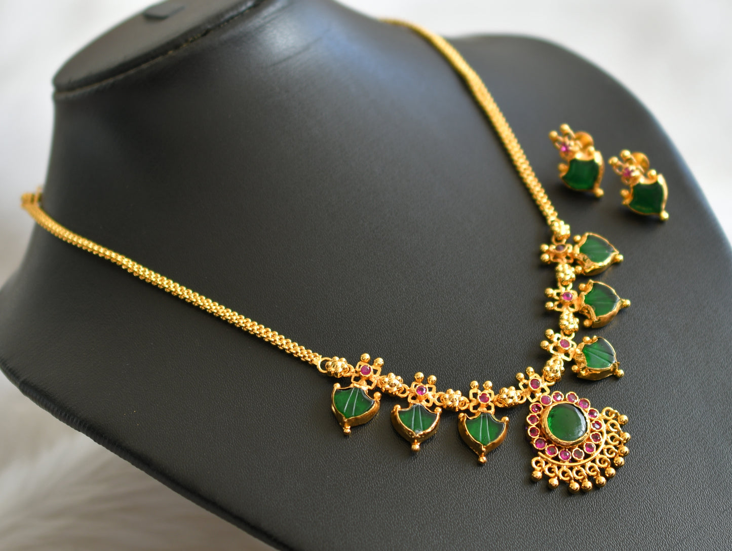 Gold tone pink-green kerala style palakka necklace set dj-44745