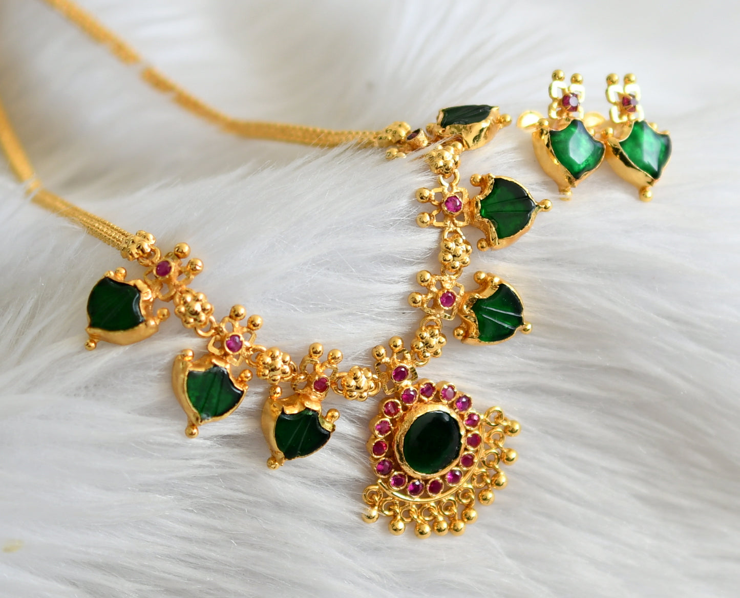 Gold tone pink-green kerala style palakka necklace set dj-44745