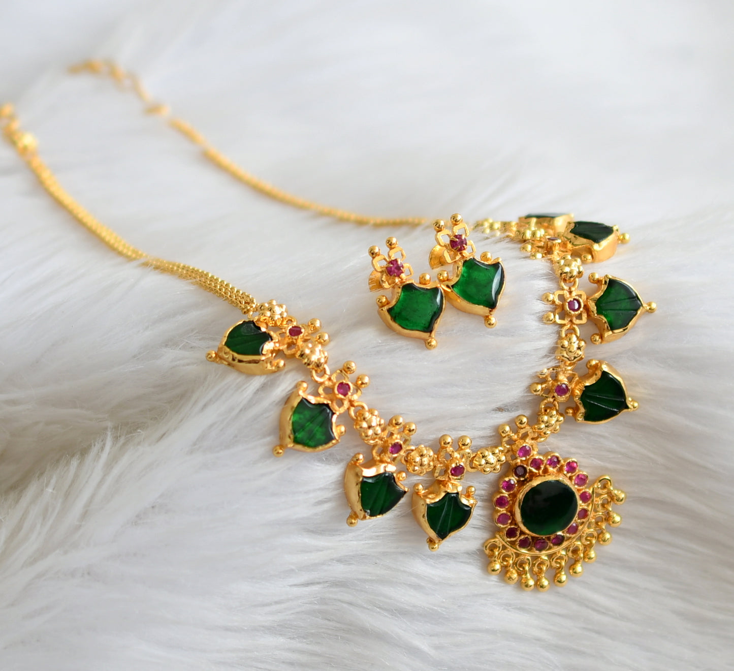 Gold tone pink-green kerala style palakka necklace set dj-44746