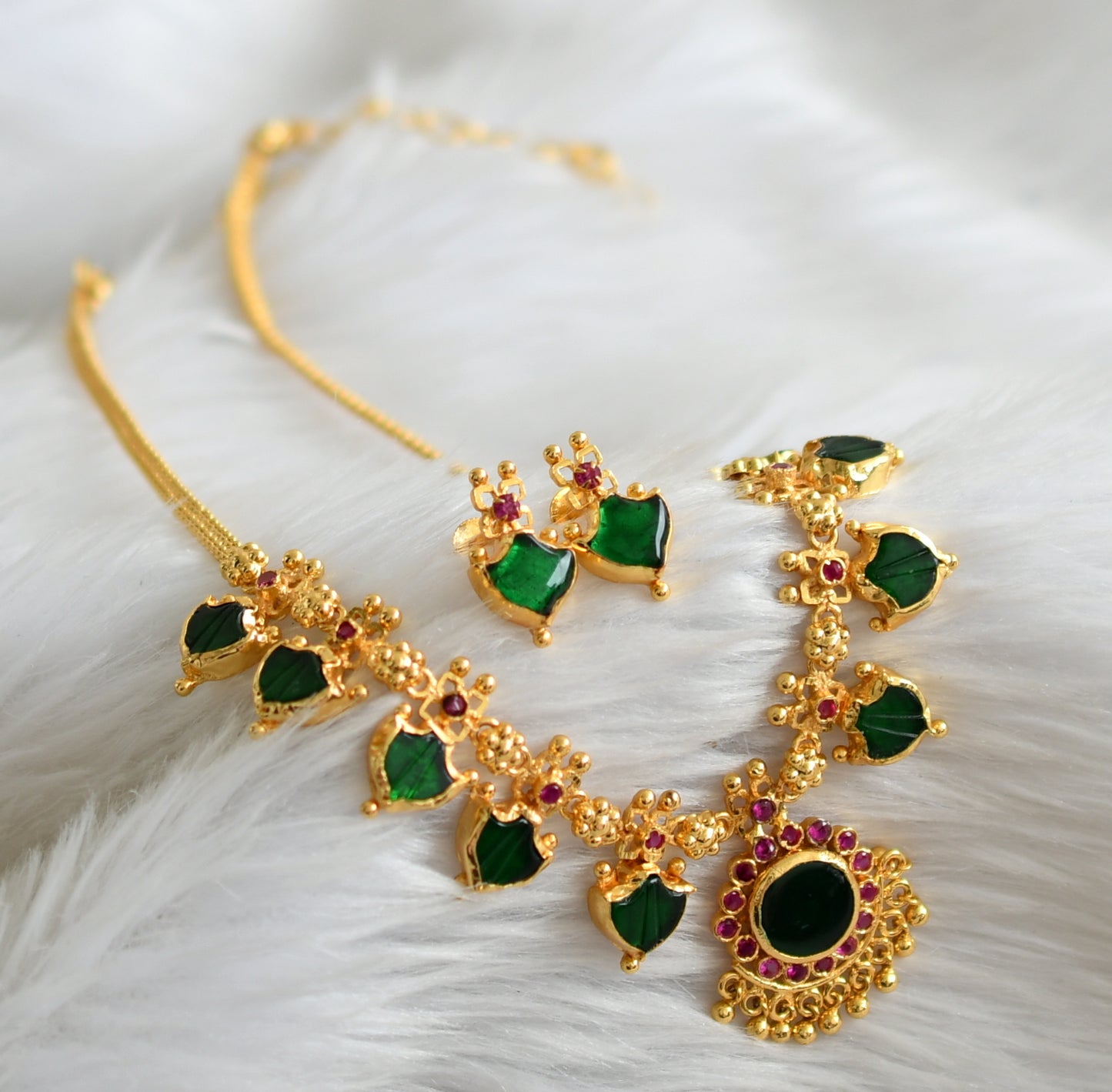 Gold tone pink-green kerala style palakka necklace set dj-44747