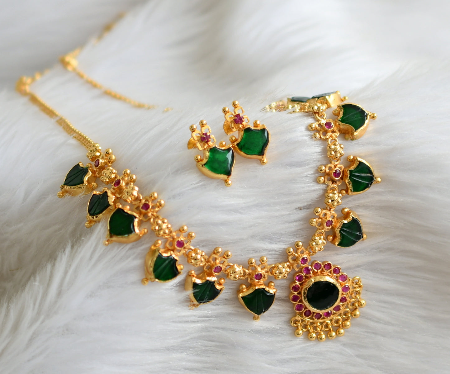 Gold tone pink-green kerala style palakka necklace set dj-44748