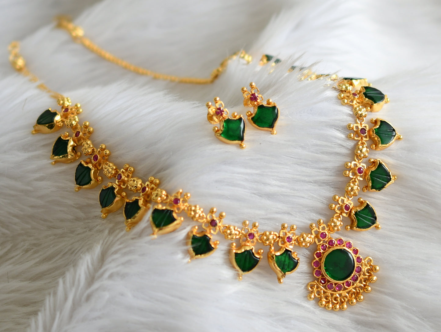 Gold tone pink green kerala style palakka necklace set dj-44751