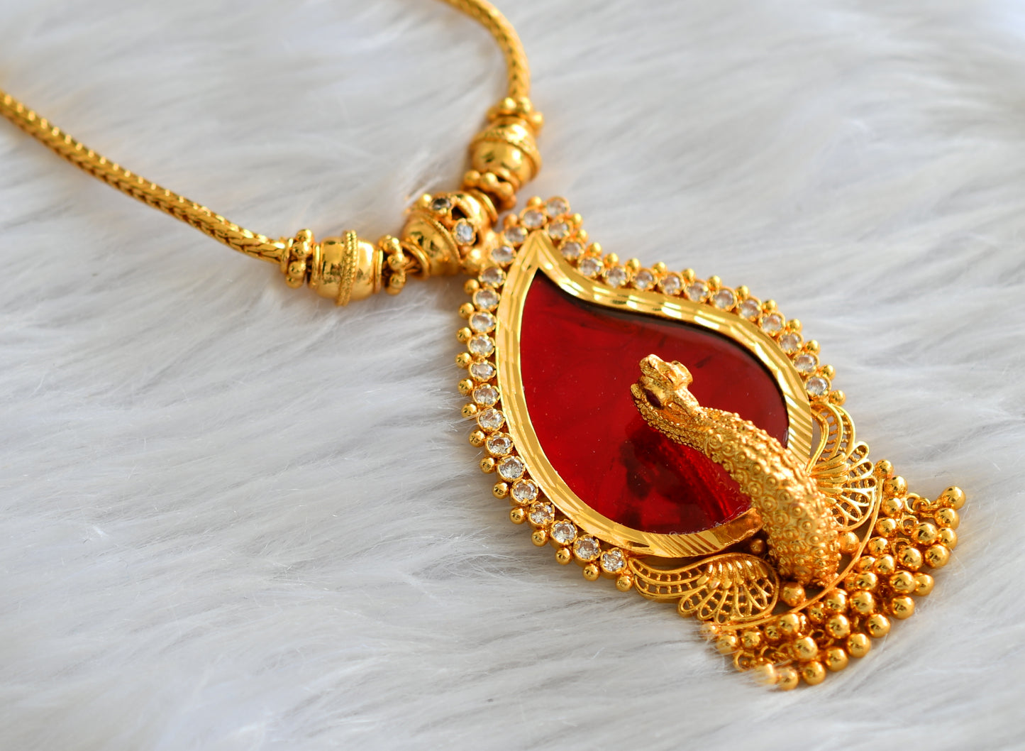 Gold tone kerala style red-white mango peacock necklace dj-43237