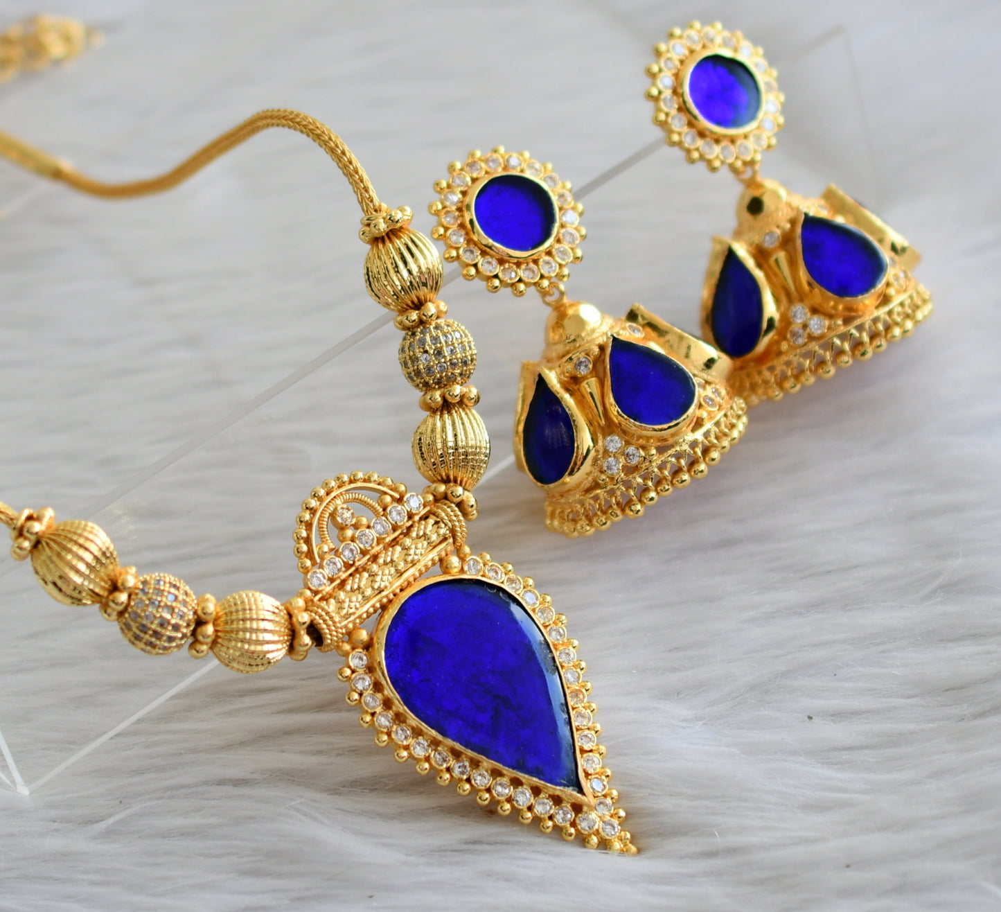 Gold tone kerala style ad blue-white gopi necklace set dj-44755