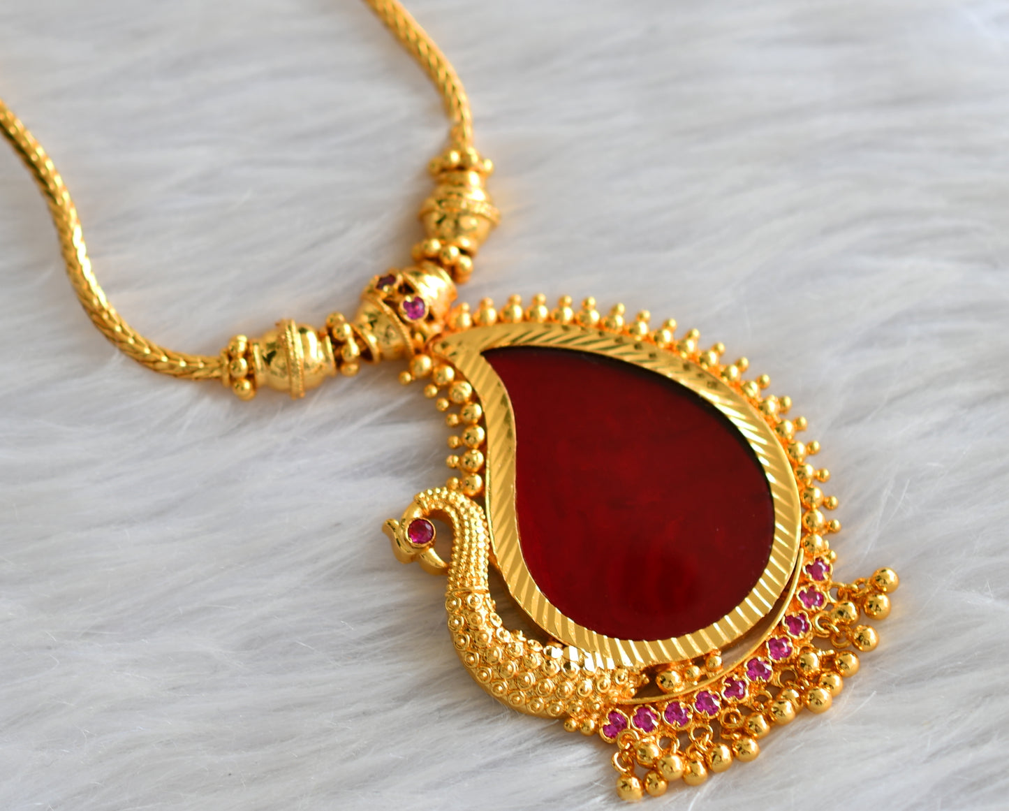 Gold tone pink-red kerala style peacock necklace dj-43240