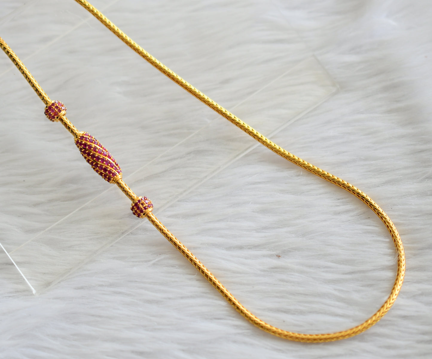 Gold tone ruby mugappu chain dj-44761