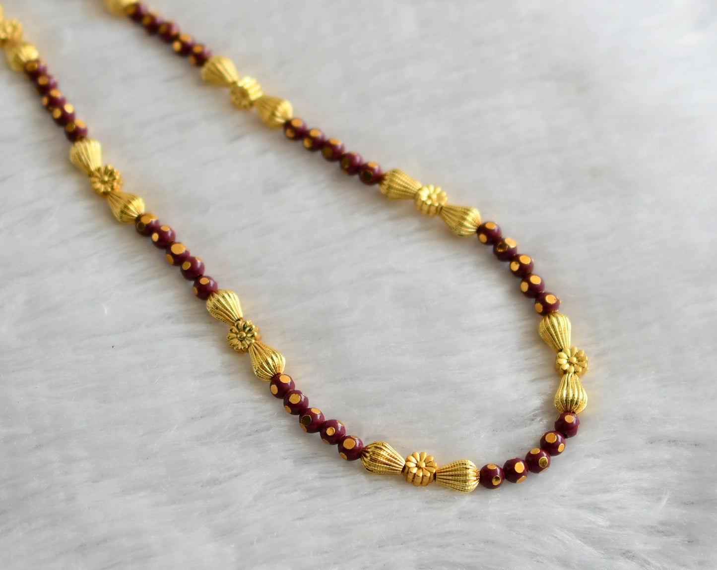 Gold tone Maroon Beaded Necklace -dj04153