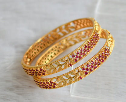 Gold tone ruby leaf bangles(2.4) dj-48149