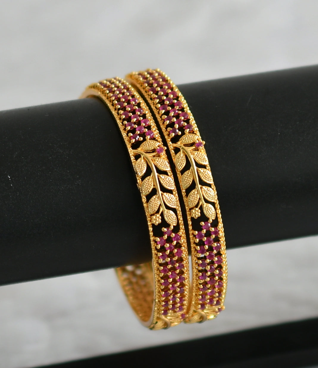 Gold tone ruby leaf bangles(2.4) dj-48149