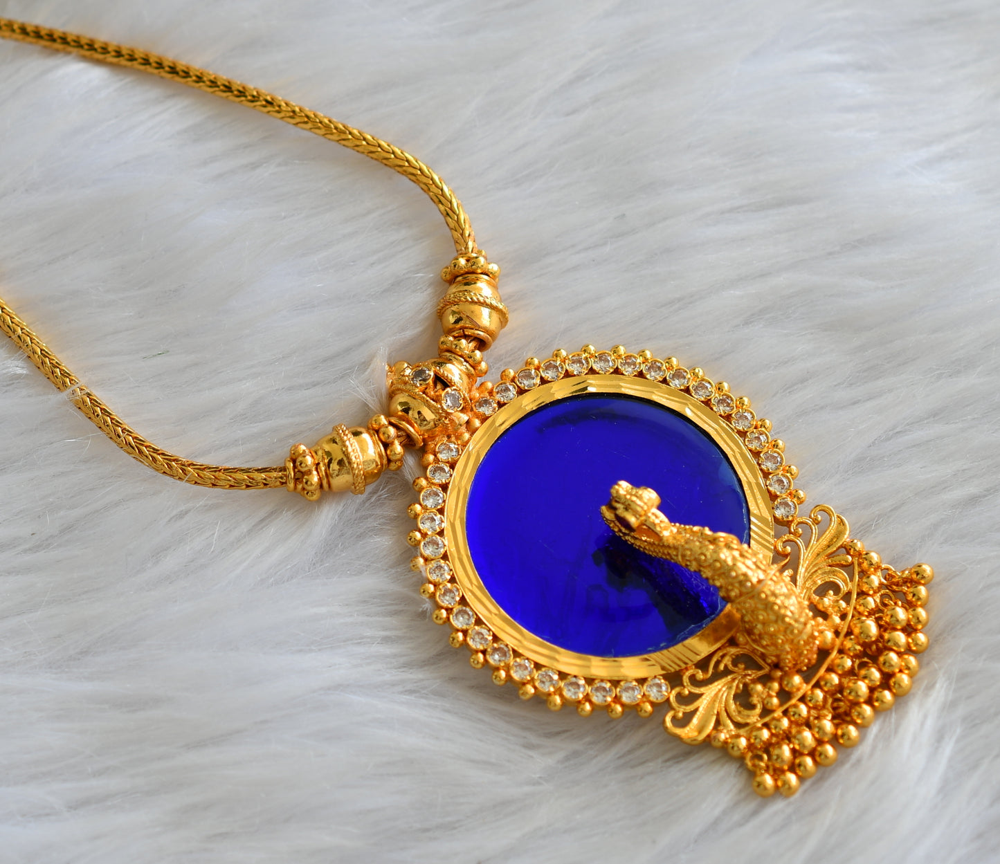 Gold tone kerala style blue-white peacock round necklace dj-43233