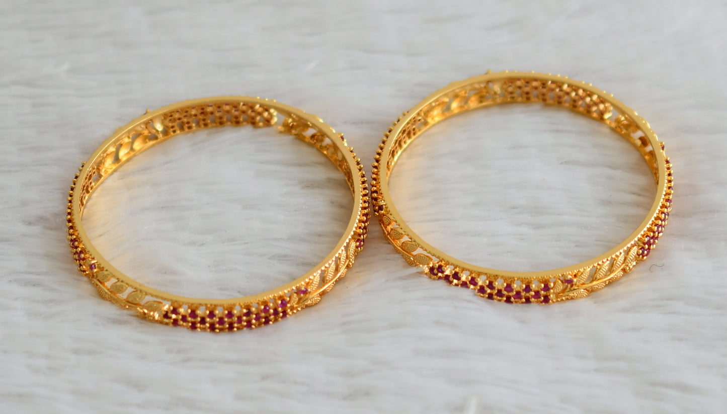 Gold tone ruby leaf bangles(2.4) dj-48149