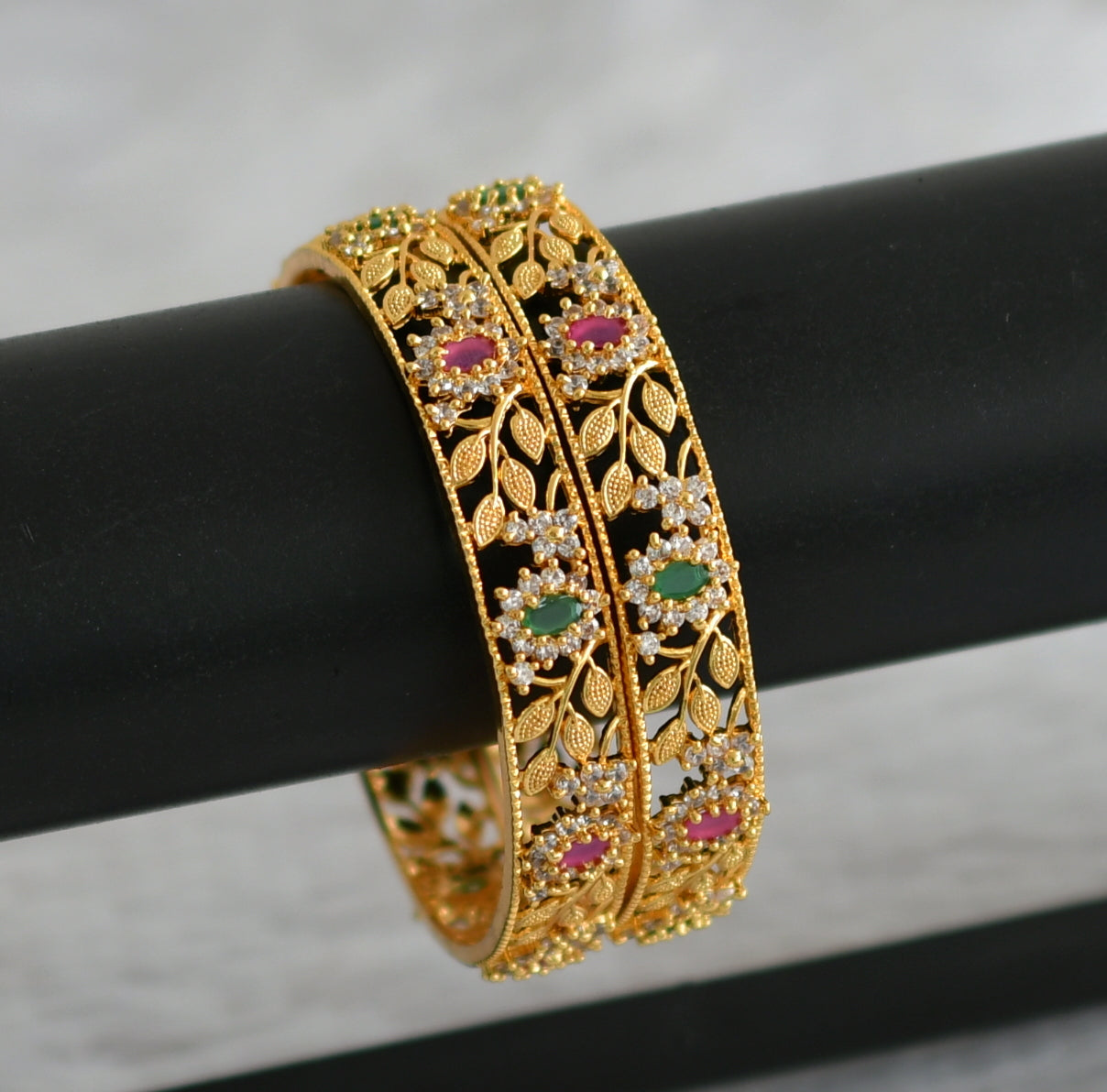 Gold tone ruby-green-white flower bangles(2.6) dj-48136