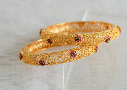 Gold tone ruby-green flower bangles(2.4) dj-48139