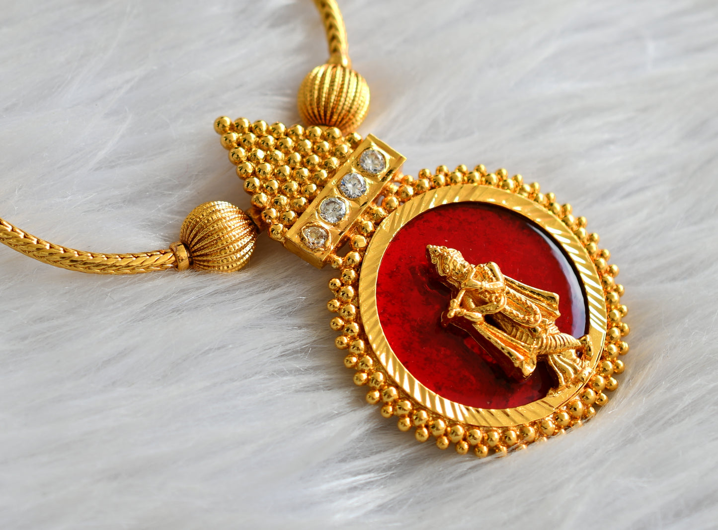 Gold tone kerala style red-white round krishna necklace dj-43224