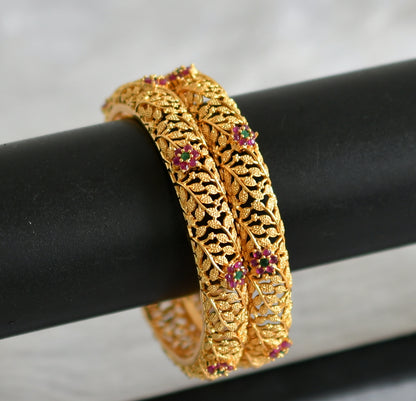 Gold tone ruby-green flower bangles(2.4) dj-48139