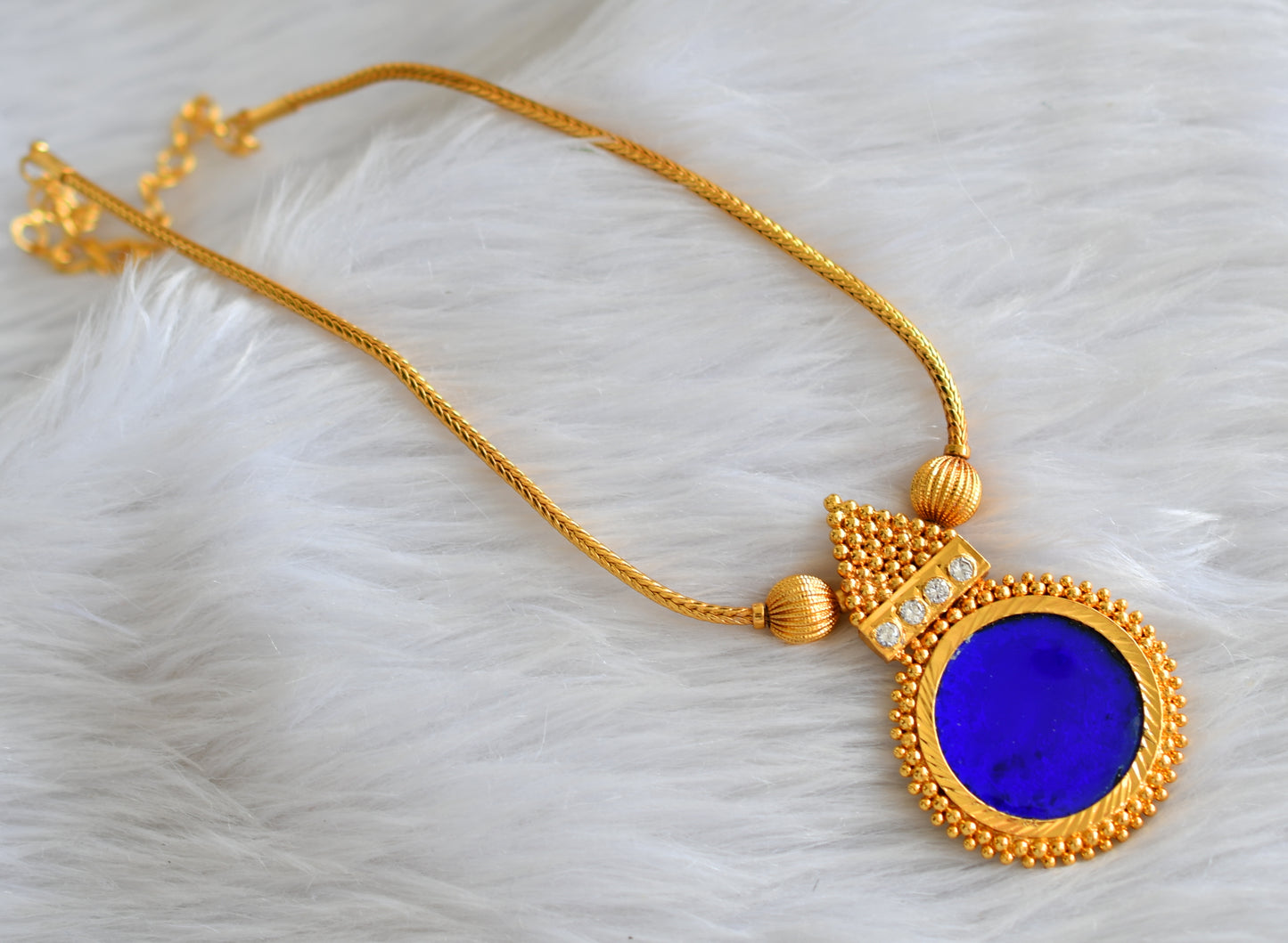 Gold tone kerala style blue round necklace dj-43228