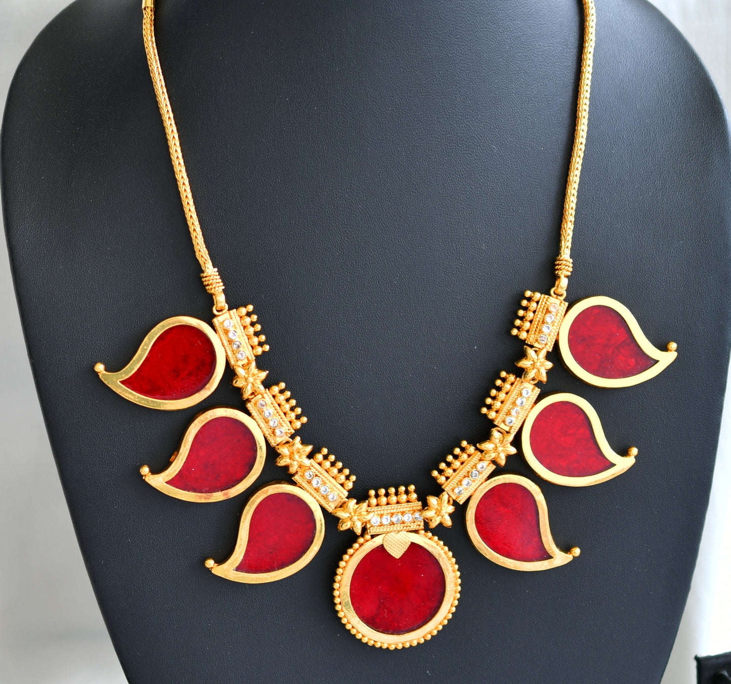 Gold tone kerala style red-white big mango necklace dj-43245