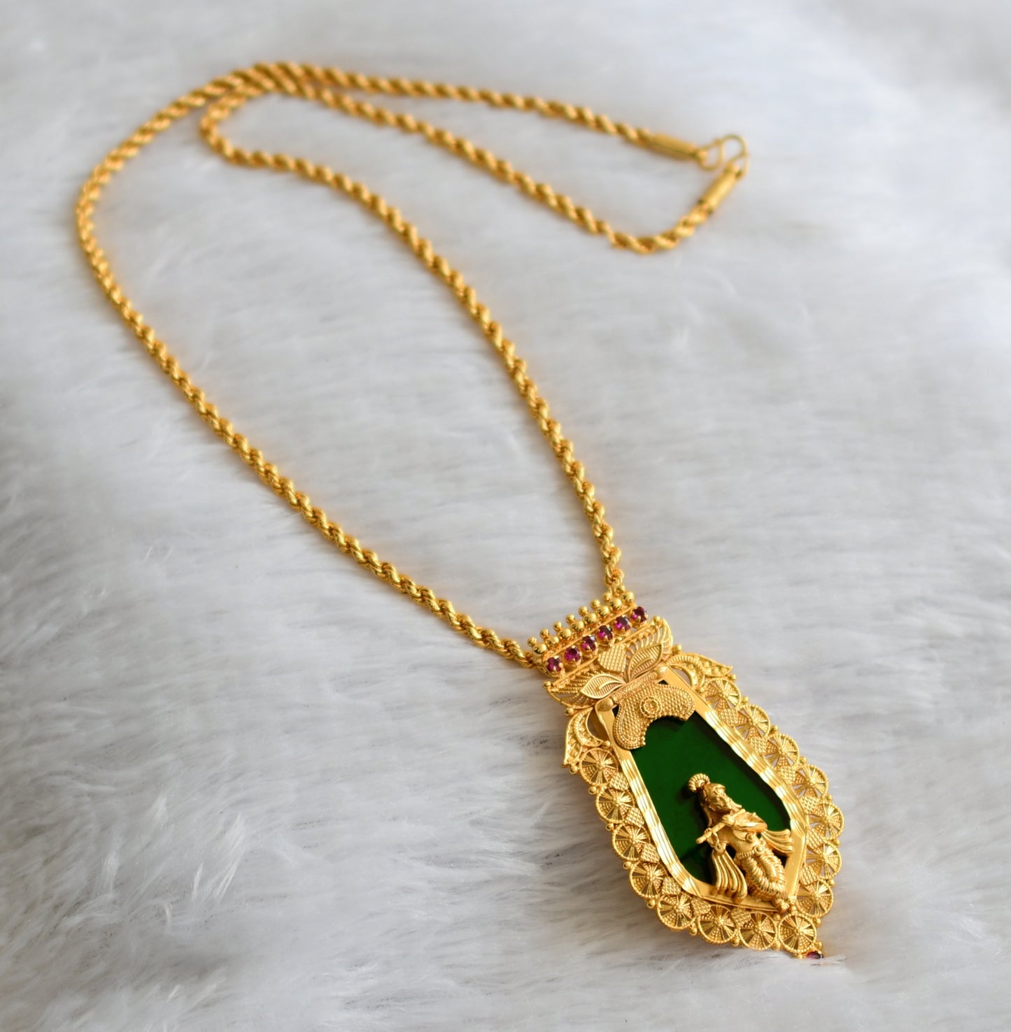 Gold tone kerala style pink-green krishna nagapadam pendant with chain dj-46541
