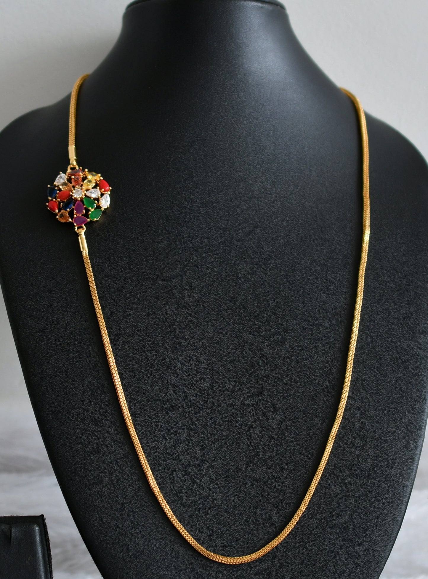 Gold tone 24 inches navarathna flower mugappu chain dj-48223