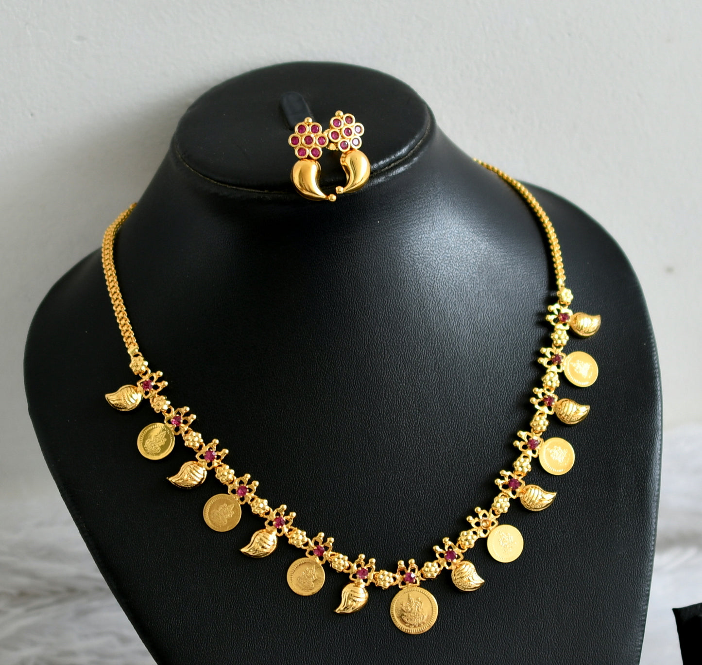 Gold tone kerala style pink stone lakshmi coin-mango necklace set dj-48224