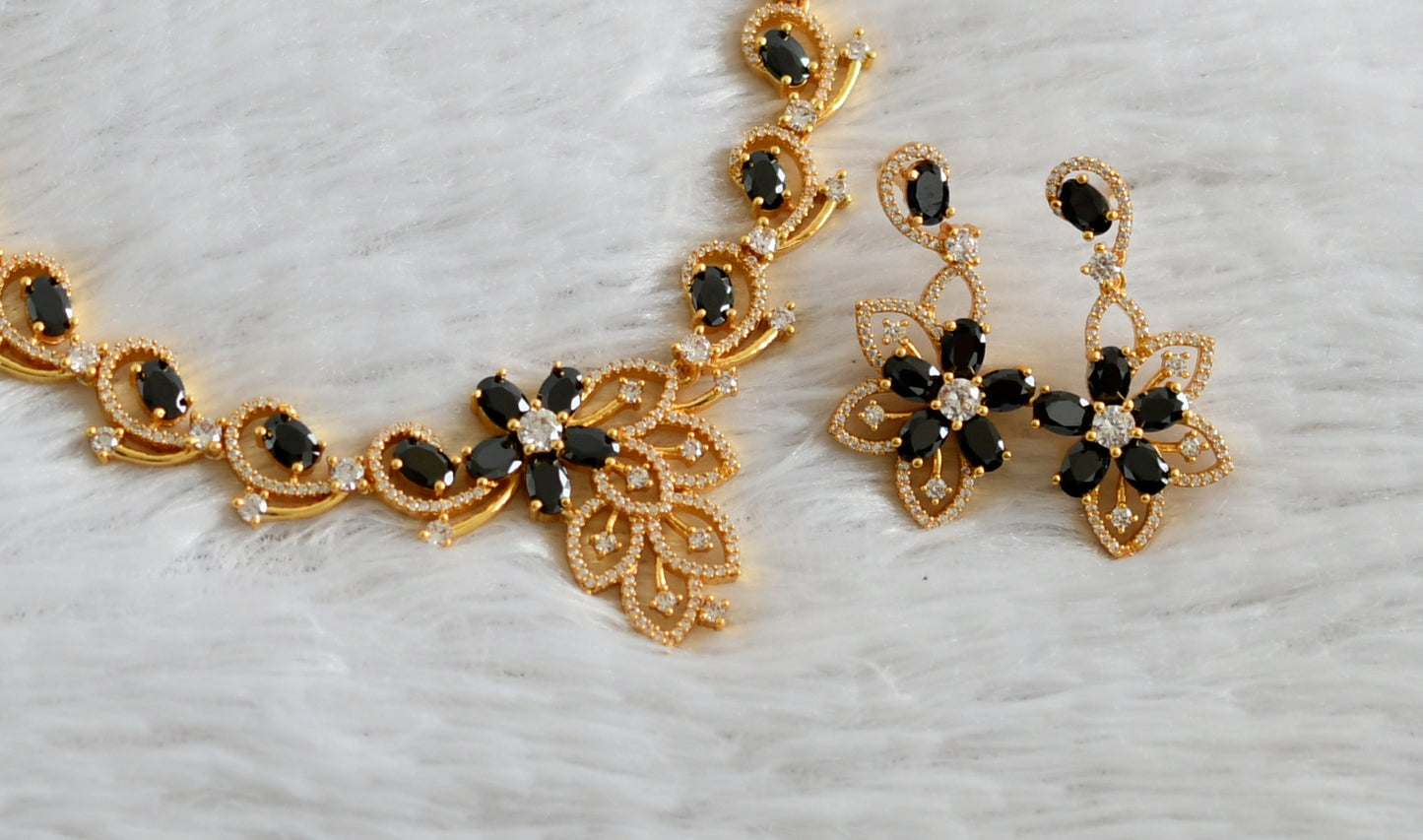 Gold tone cz-black flower necklace set dj-48227