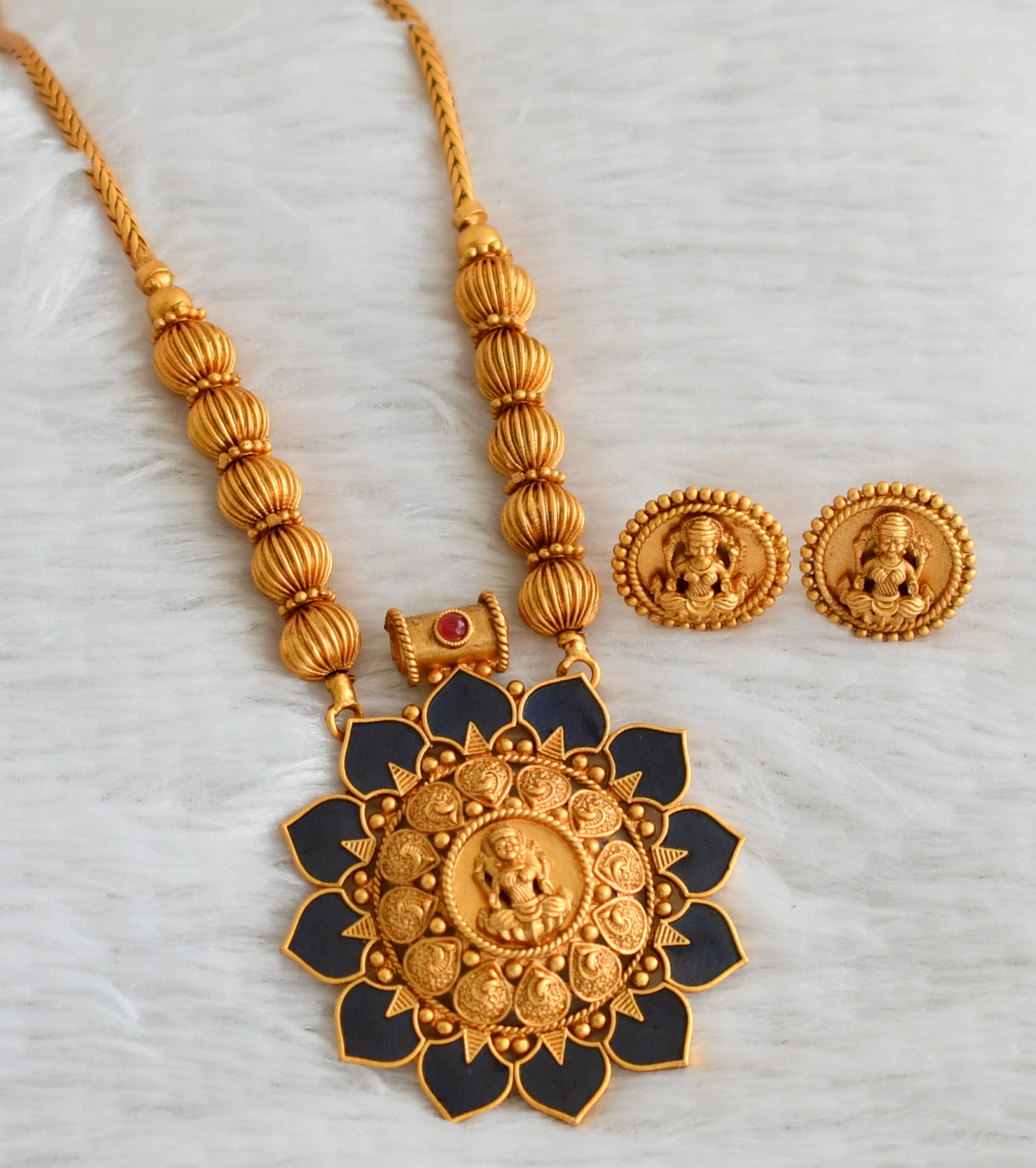 Matte finish kerala style blue palakka lakshmi kodi necklace set dj-48242