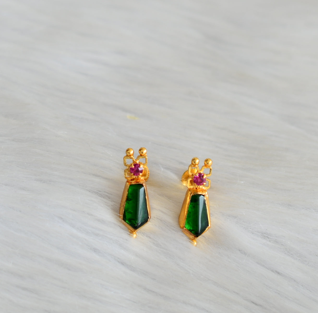 Gold tone pink-green nagapadam Kerala style choker necklace set dj-42074