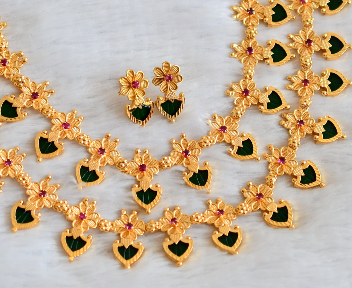 Gold tone pink stone Green palakka flower Kerala style double layer necklace set dj-41927