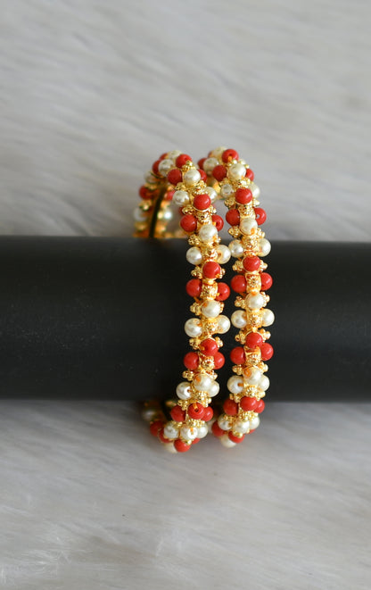 Gold tone pearl-coral beaded bangles(2.6) dj-42093