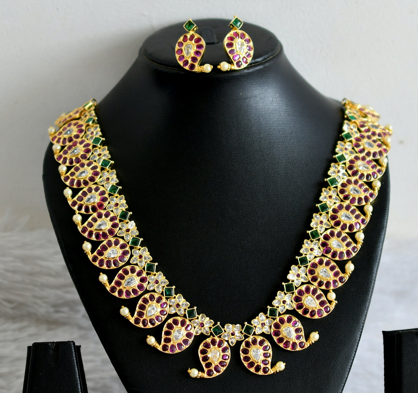 Gold tone real kemp-green-white pearl mango flower necklace set dj-48295