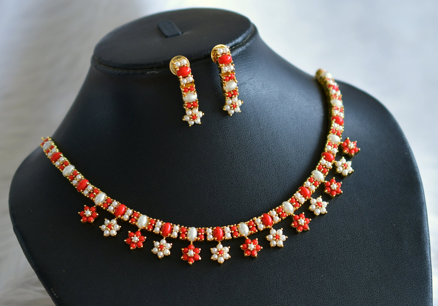 Gold tone coral-pearl flower necklace set dj-44889