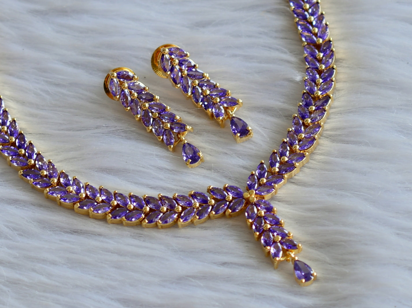 Gold tone ad purple stone leaf necklace set dj-44877