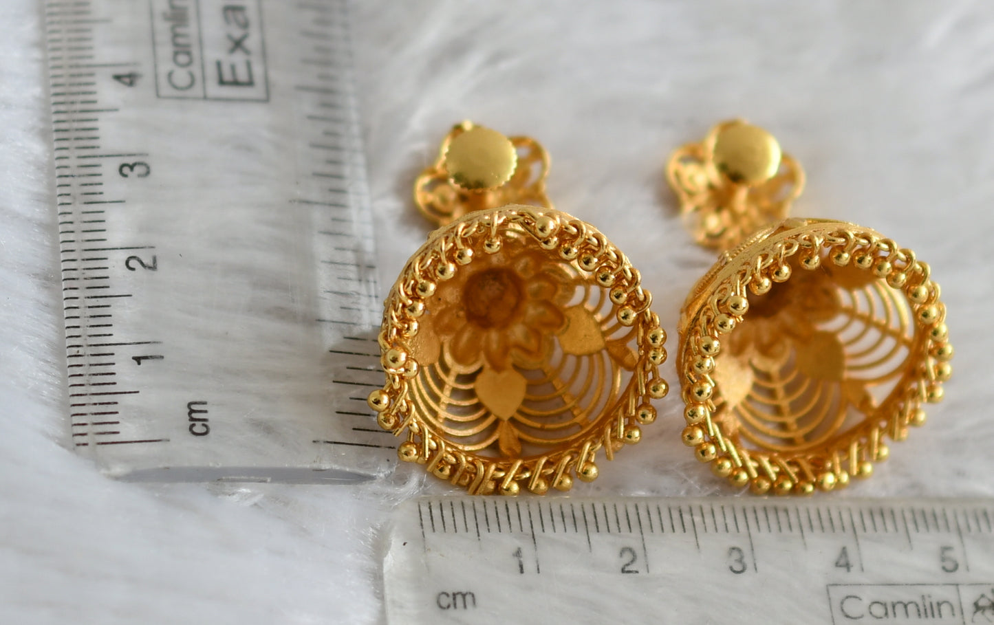 Matte gold tone kerala style flower jhumkka dj-48273