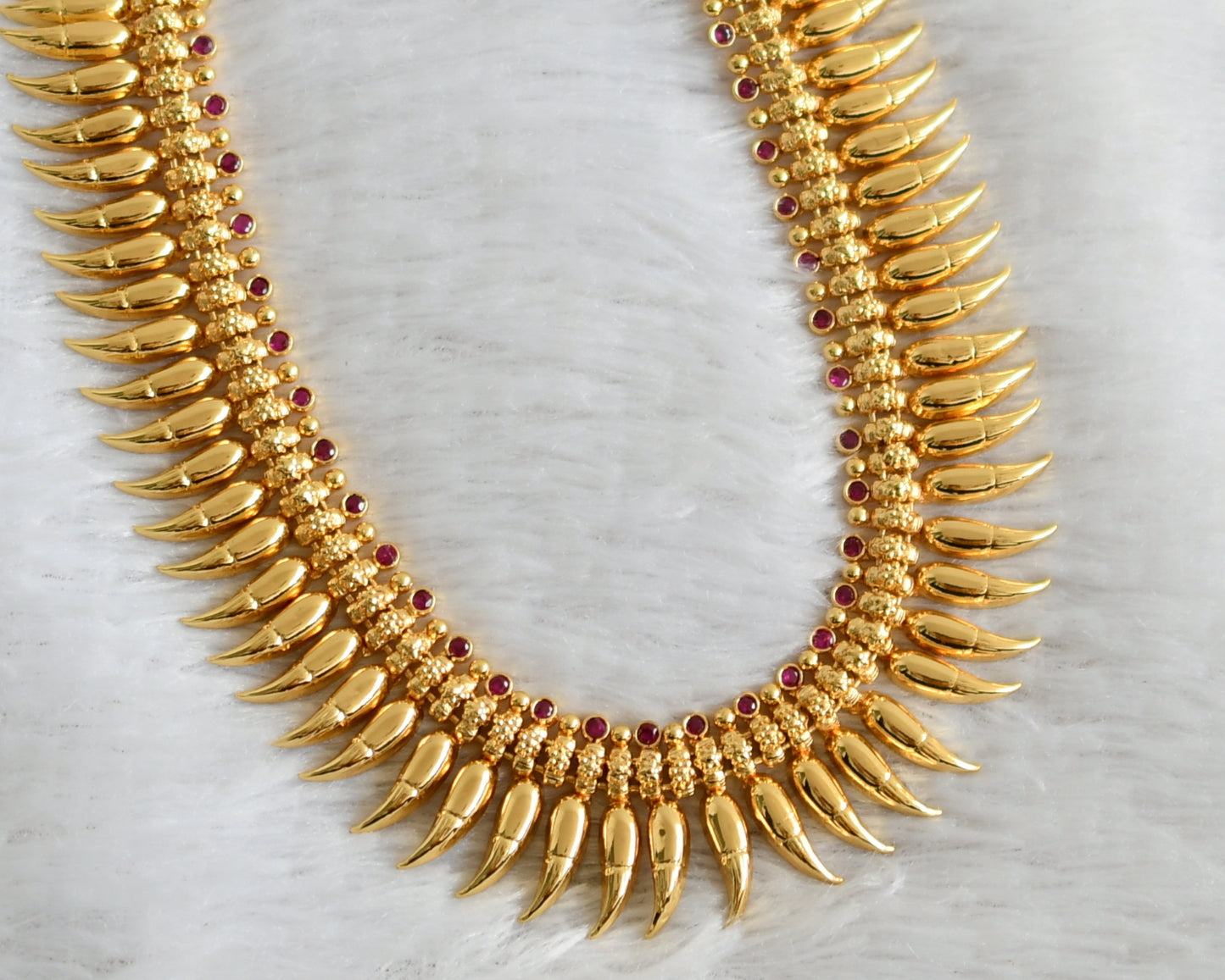 Gold look alike ad pink stone Pulinagam haar dj-48319