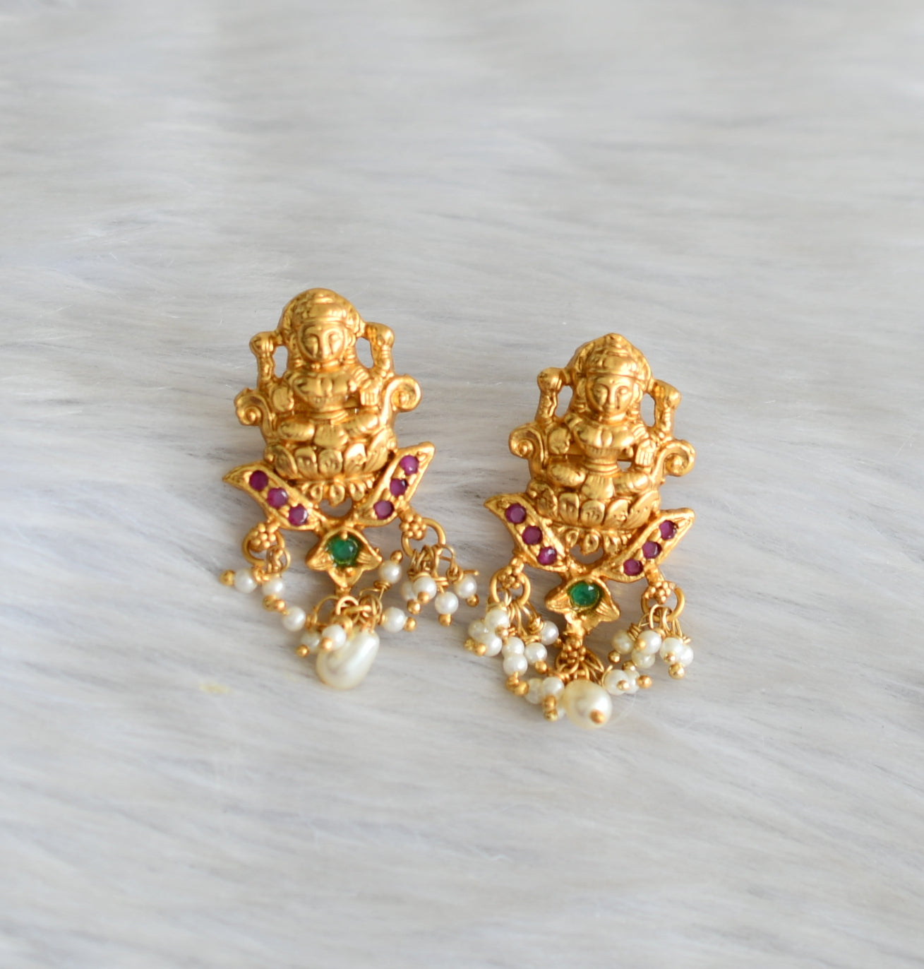 Matte finish ruby-emerald pearl Lakshmi haar with screw back earrings dj-13309