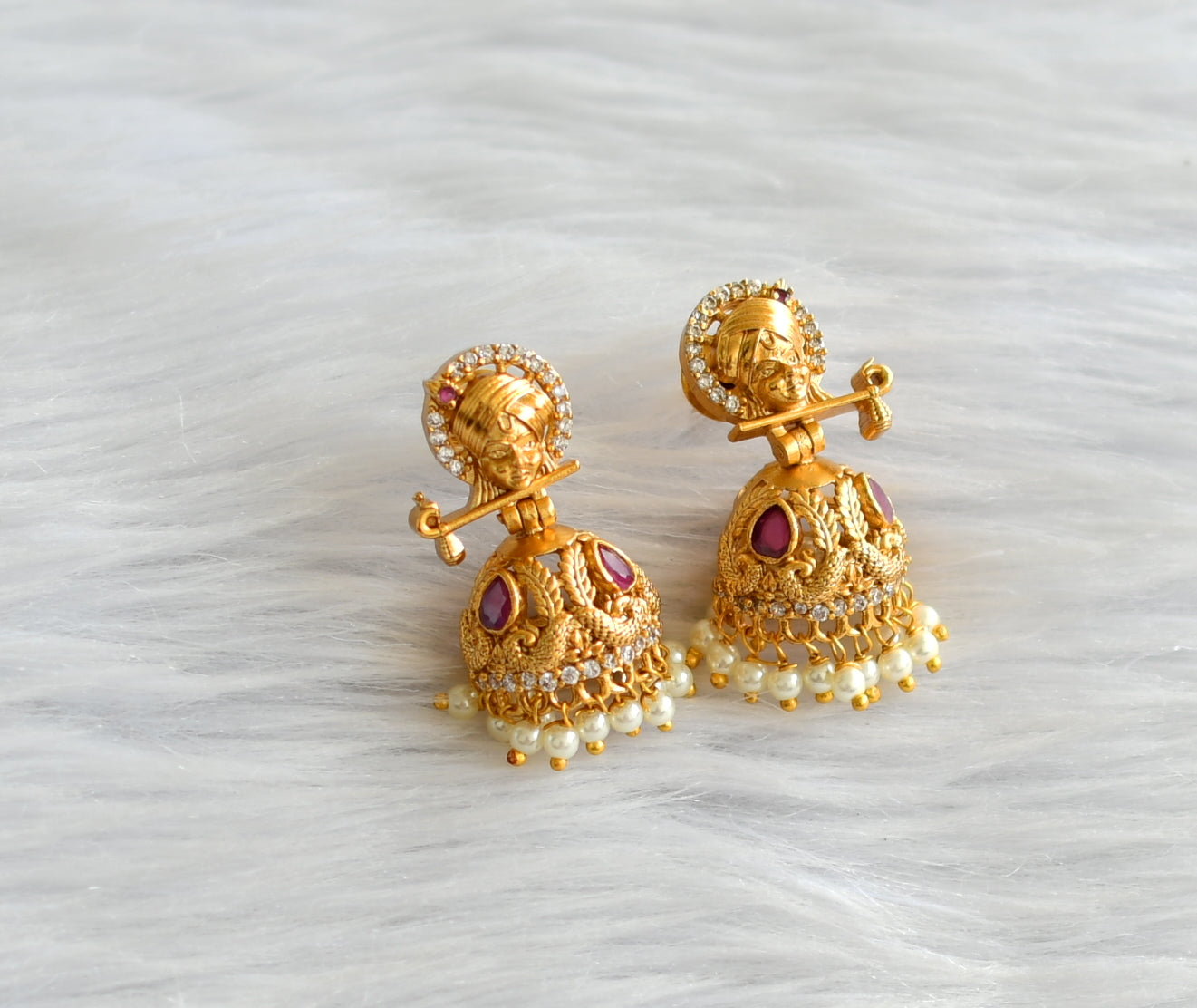 Matte finish ruby-white krishna pendant set dj-43405