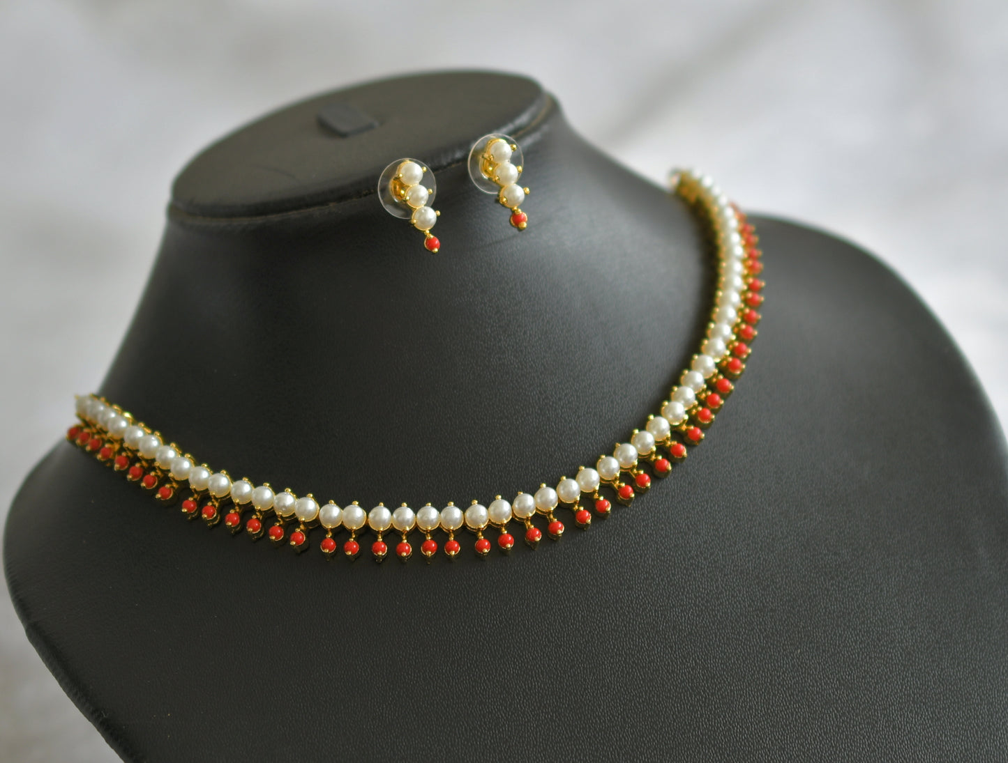 Gold tone coral-pearl stone necklace set dj-46637