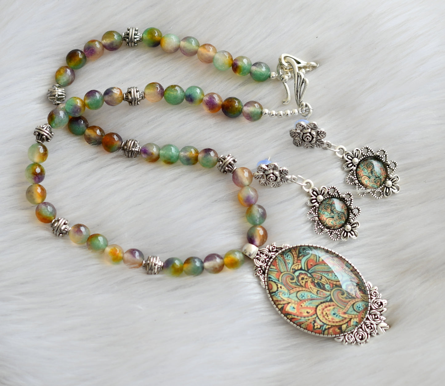 Silver tone brown-green-purple paisley pendant beaded necklace set dj-27007