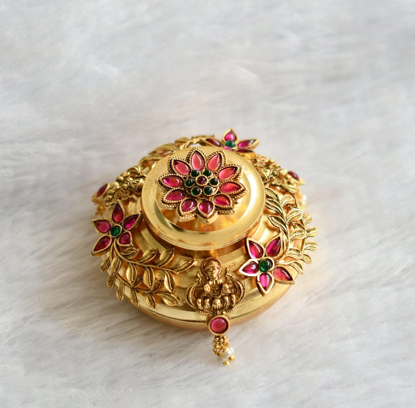 Gold tone kemp-green lakshmi flower kumkum box dj-46646