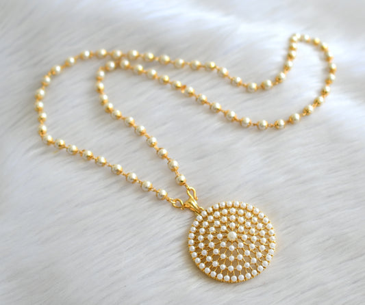Gold tone 24 inches pearl chain with pearl round pendant dj-43430