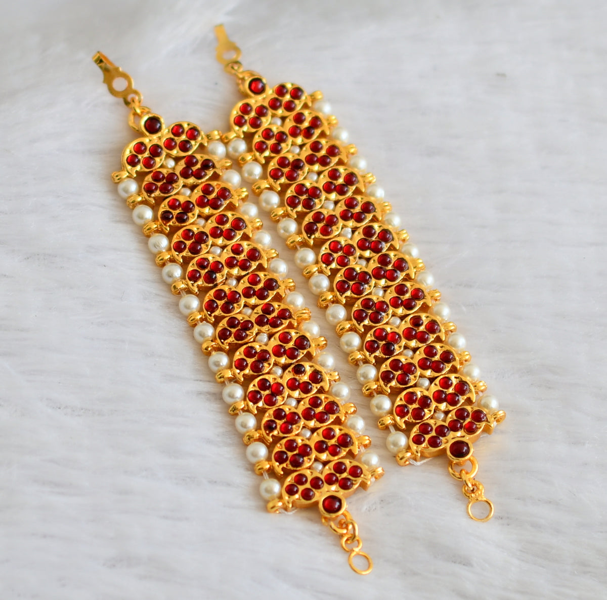 Mango Beat Chain Gold tone kemp pearl bead mango ear side chain dj-50374 – dreamjwell
