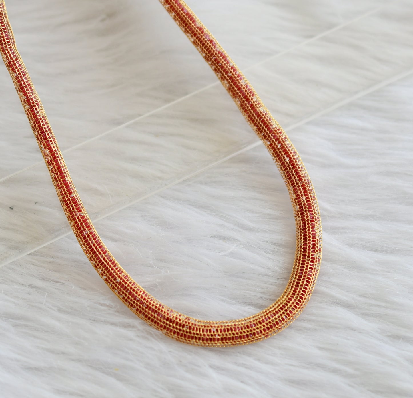 Gold tone red stone chain chain dj-44978 – dreamjwell