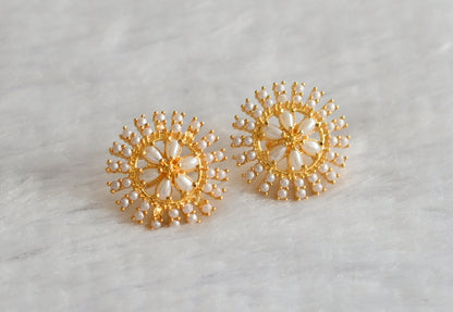 Gold tone pearl round flower earrings dj-46700