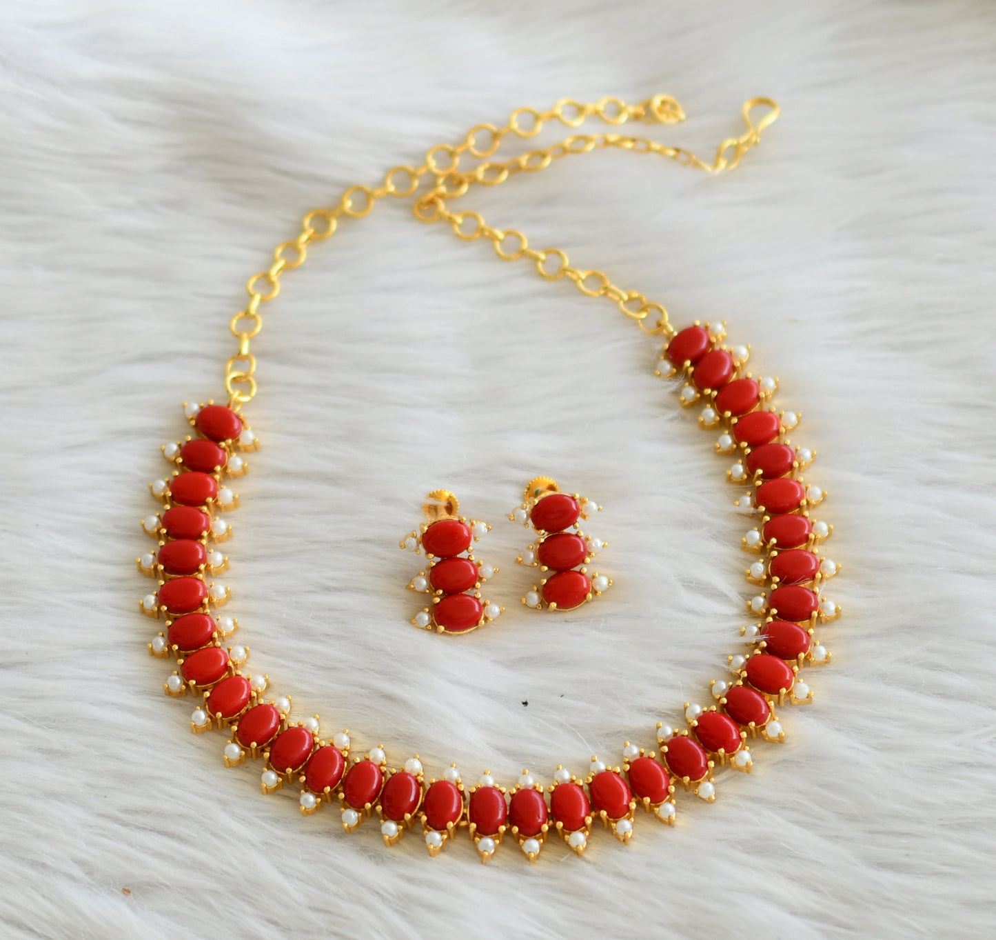 Gold tone coral-pearl oval stone necklace set dj-45004