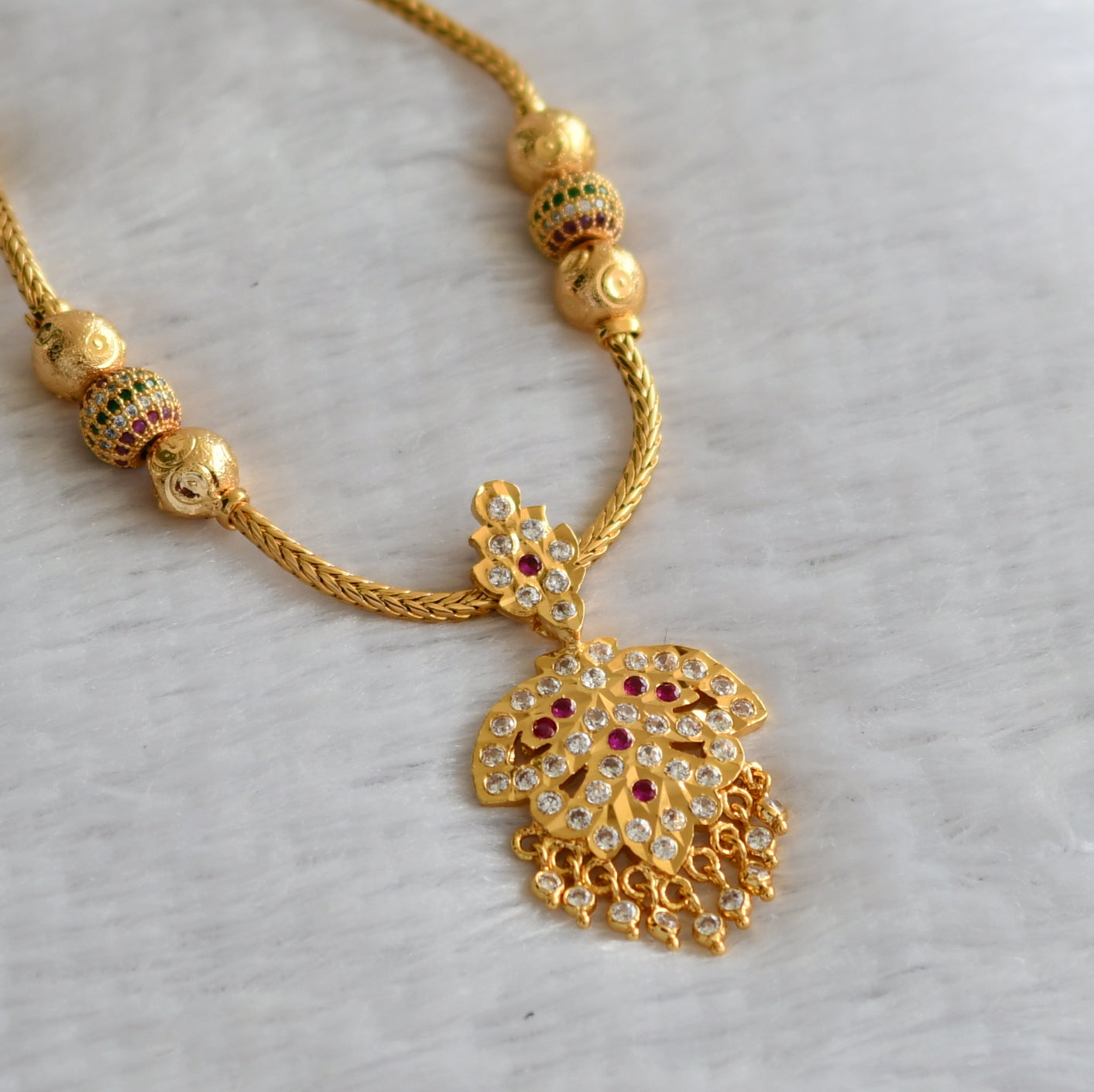 Gold tone ad pink-white south indian kodi necklace dj-46665